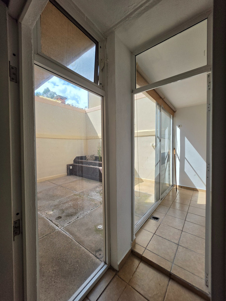 Casa para comprar en Villa California, Tlajomulco (4 rec. · 180 m²)