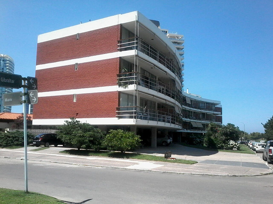 Departamento de 2 recámaras en venta en Cerritos de Agua Fría, Apodaca | 2 rec., 90 m²